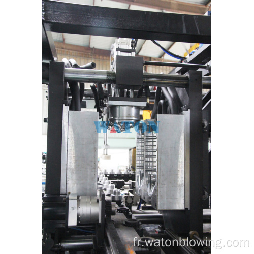 Machine automatique de fabrication de grandes bouteilles PET 20L